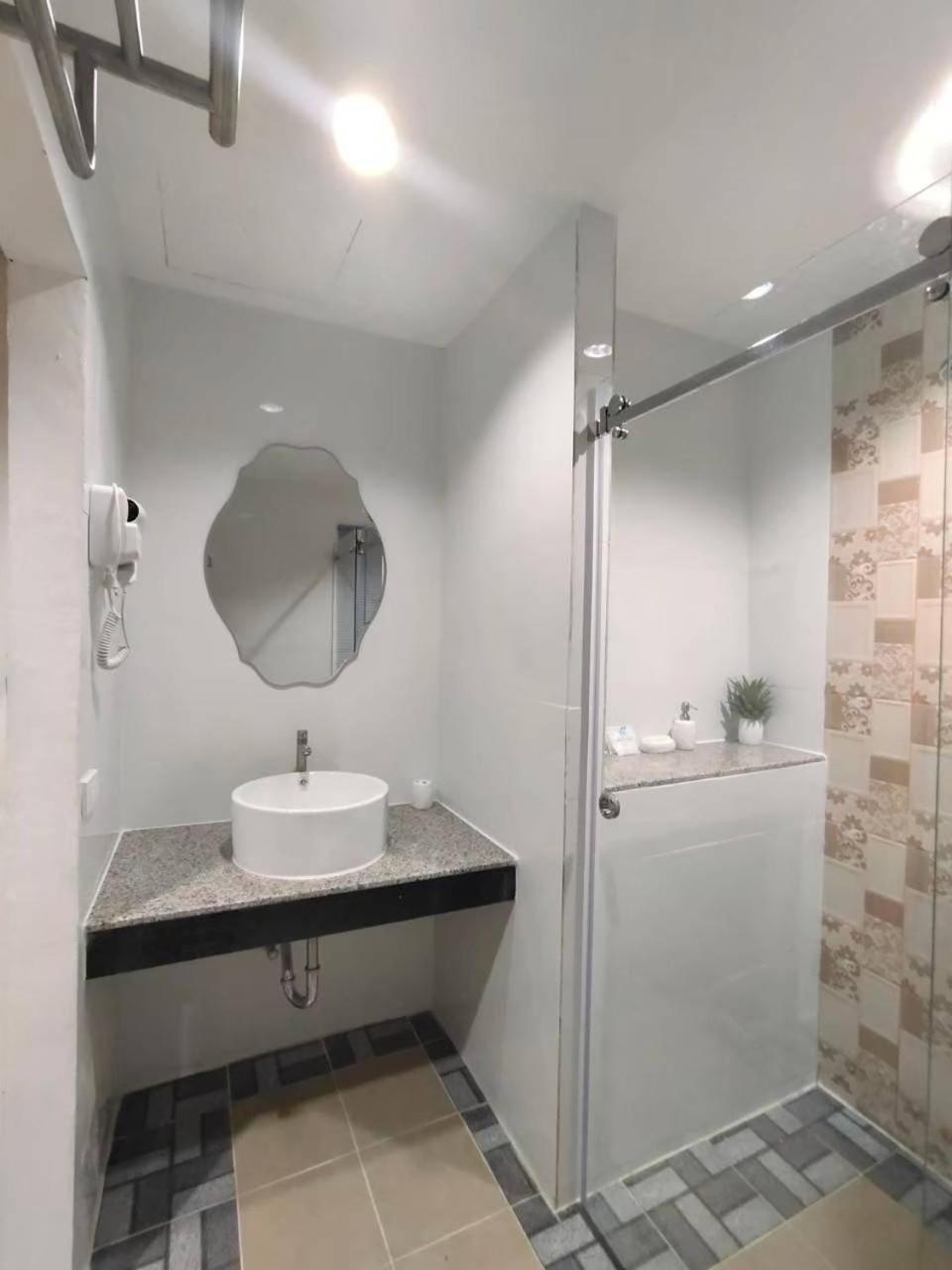 צ'אלונג Yuwadee Resort מראה חיצוני תמונה