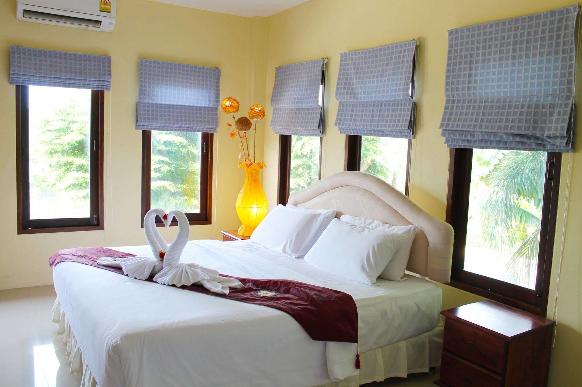 צ'אלונג Yuwadee Resort מראה חיצוני תמונה
