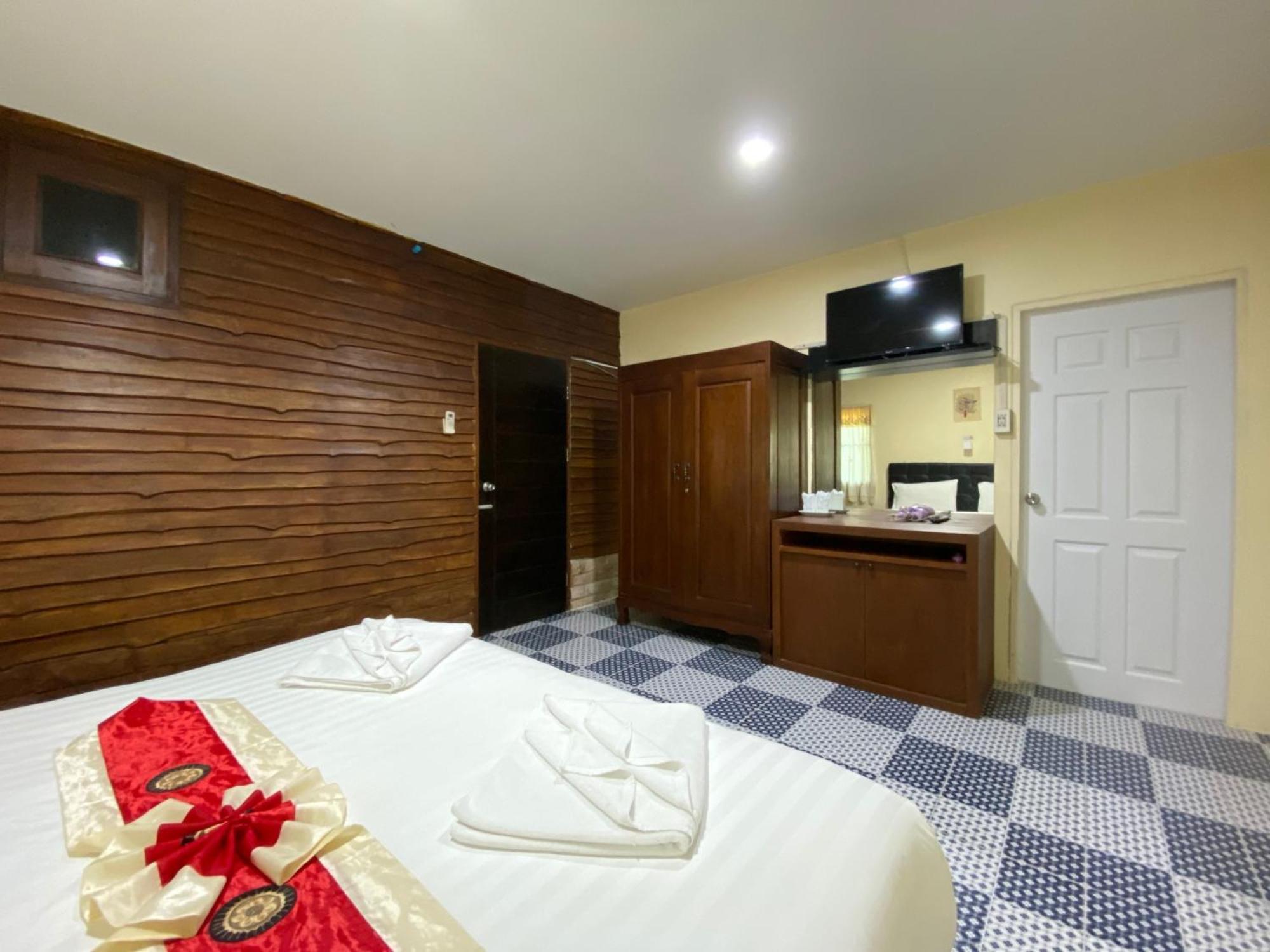 צ'אלונג Yuwadee Resort מראה חיצוני תמונה